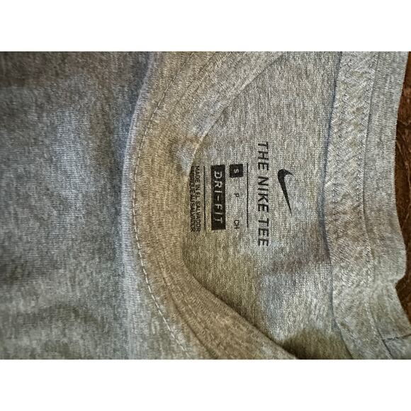 Nike Dri Fit youth tshirt size small - Picture 2 of 4